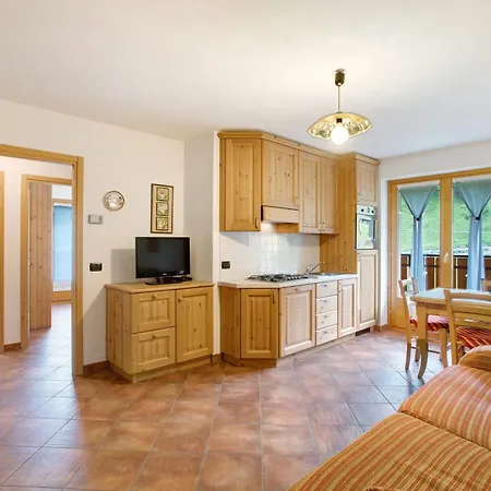 Casa Michela Trilocale Apartment *